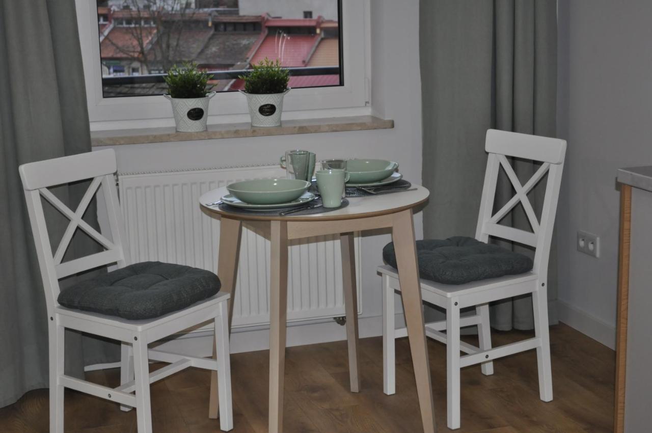 Apartament W Centrum Zielona Góra Buitenkant foto